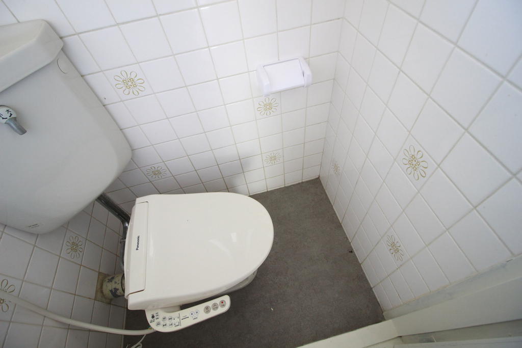 ＪＲ牟岐線 阿波富田駅 徒歩35分 6階建 築50年のトイレ写真