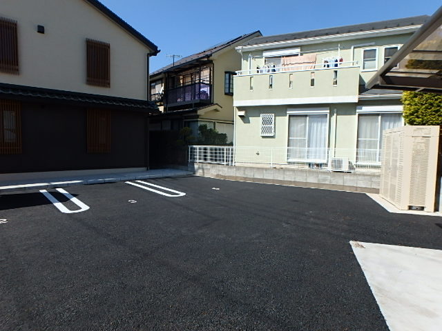 駐車場　駐車場