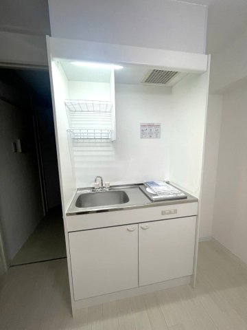 地下鉄今里筋線 だいどう豊里駅 徒歩7分 4階建 築51年のキッチン写真