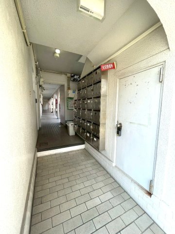 地下鉄今里筋線 だいどう豊里駅 徒歩7分 4階建 築51年の外観写真
