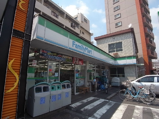 コンビニ　ファミリーマート 大宝店（コンビニ）まで230m