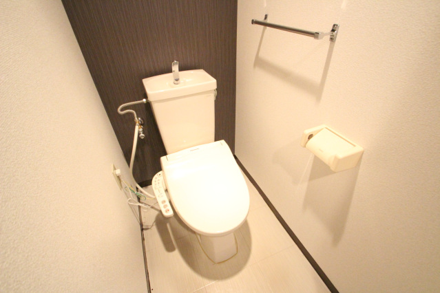 広島高速交通アストラムライン 祇園新橋北駅 徒歩23分 6階建 築33年のトイレ写真