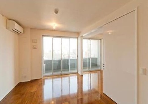 居室・リビング　※別部屋の参考写真です。