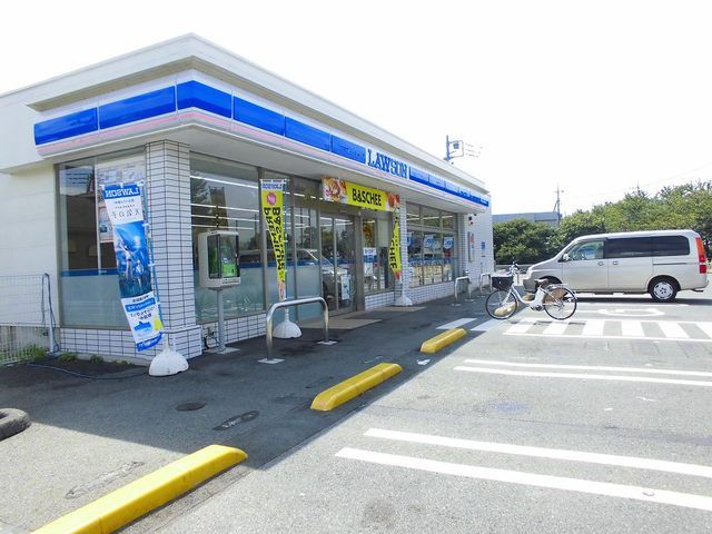 コンビニ　ローソン（コンビニ）まで400m