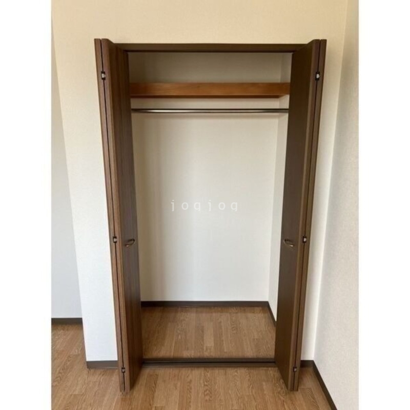 収納　収納が大きく、たくさんものが入ります。