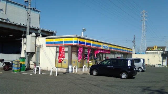 コンビニ　ミニストップ一宮篭屋店（コンビニ）まで711m
