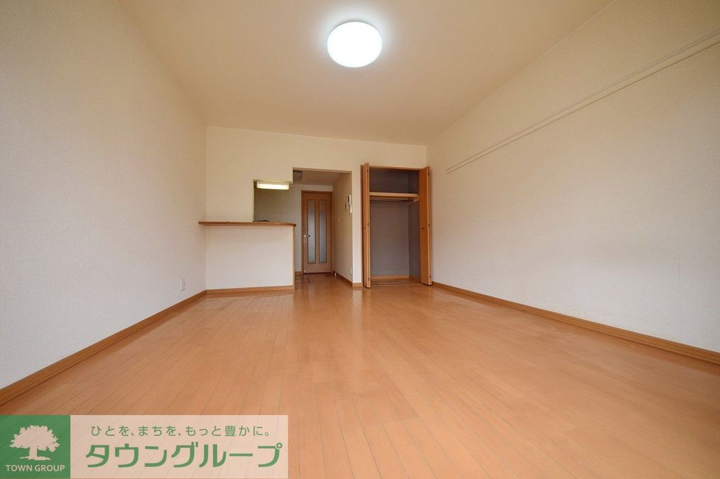 ドリーム狭山南KG棟の居間写真