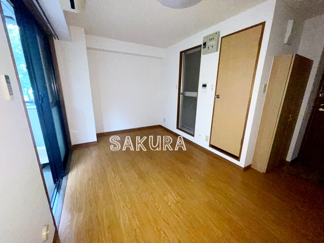 居室・リビング　開放感のあるゆったりとしたお部屋です♪
