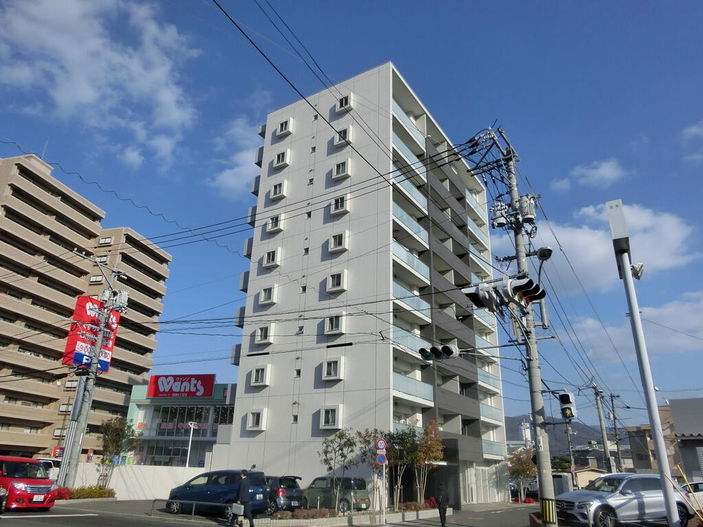 ドラックストア　ウォンツ西原6丁目店（ドラッグストア）まで119m