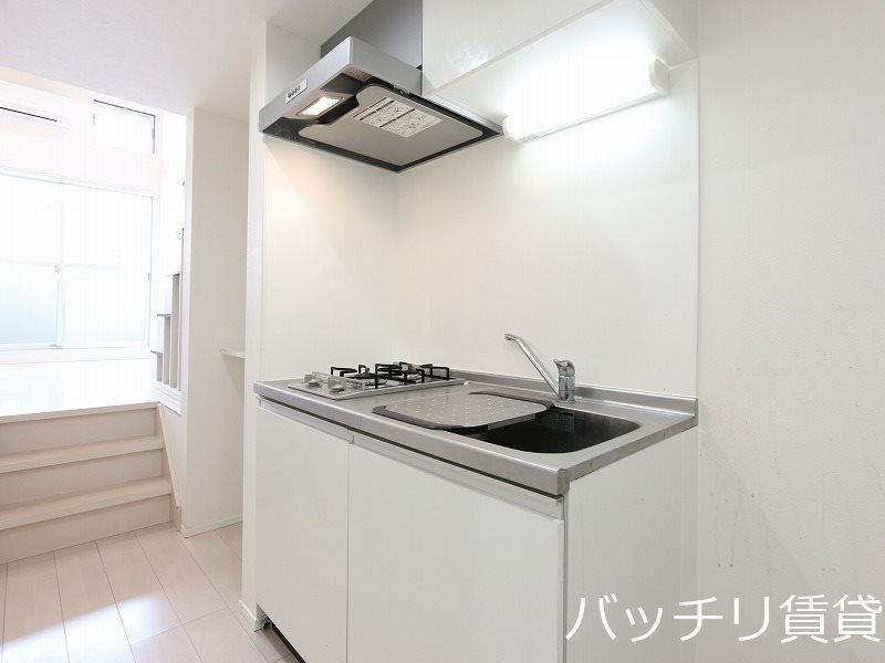 キッチン　同型タイプの為、現状を優先いたします。