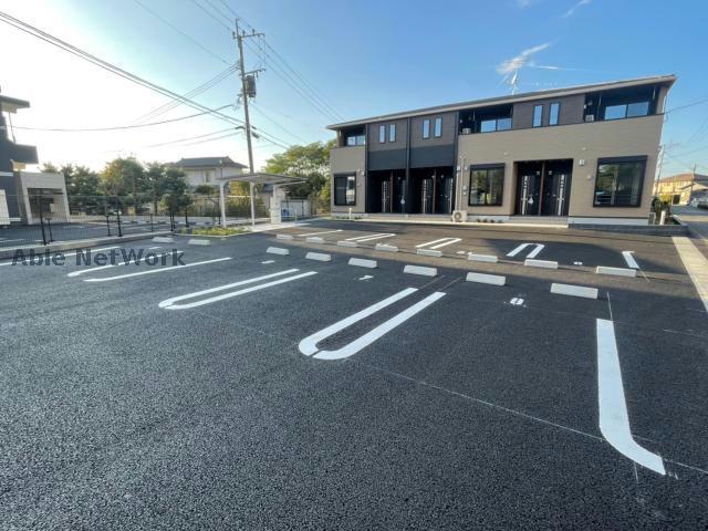 駐車場　駐車場