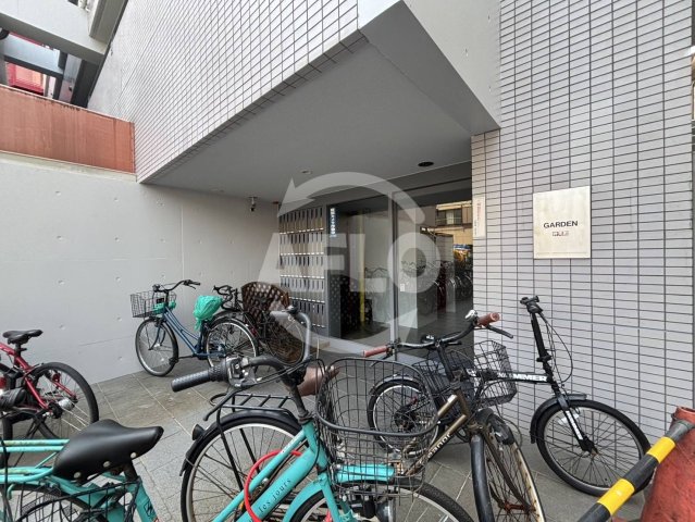 エントランス　ガーデン弁天町　エントランス