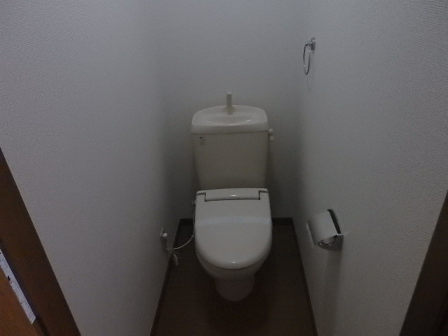 アヴァンセ六丁の目Iのトイレ写真