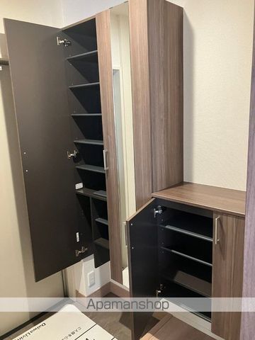 DーROOM パレットハウスの玄関写真