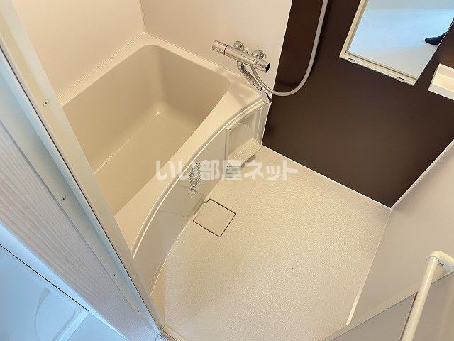 近鉄奈良線 河内花園駅 徒歩4分 3階建 築2年の風呂写真