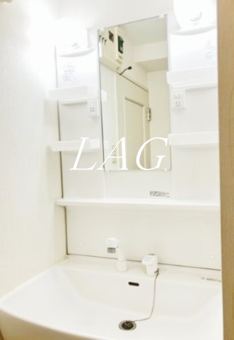 洗面設備　洗面台です。
