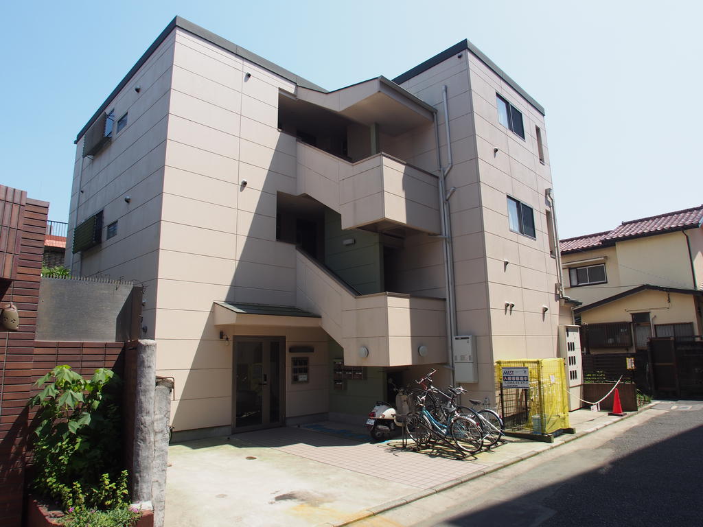 建物外観　2F右側の角部屋です！！