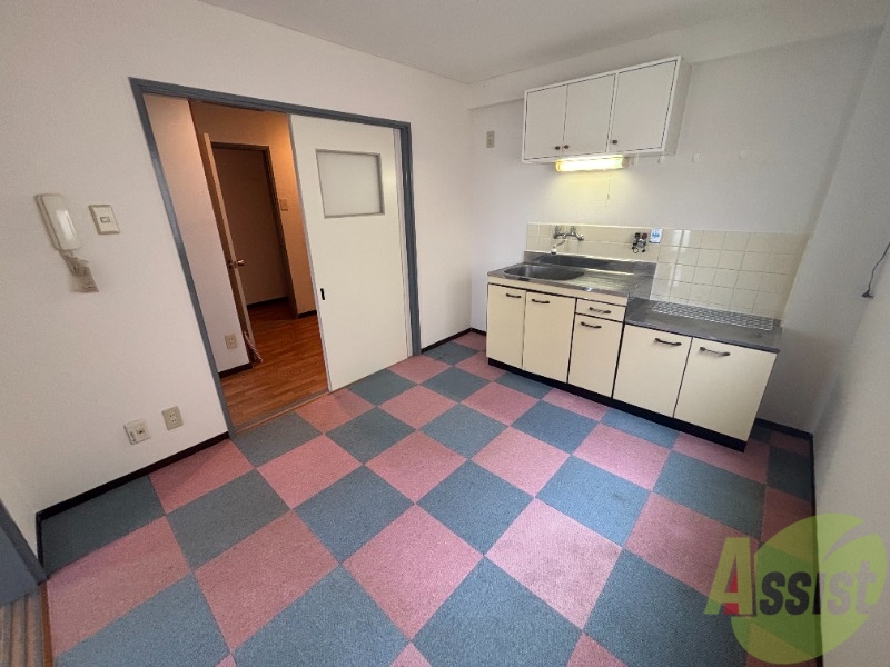 居室・リビング　広々ダイニング、暮らしの中心として、家族が自然と集まる空間