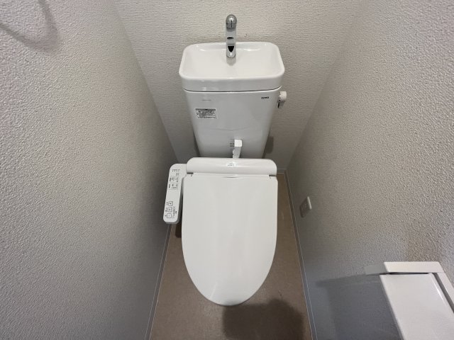 【西原コーポのトイレ】