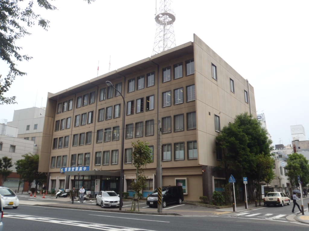 警察署・交番　横須賀警察署（警察署・交番）まで1207m