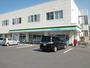コンビニ　ファミリーマート真砂本町店（コンビニ）まで805m