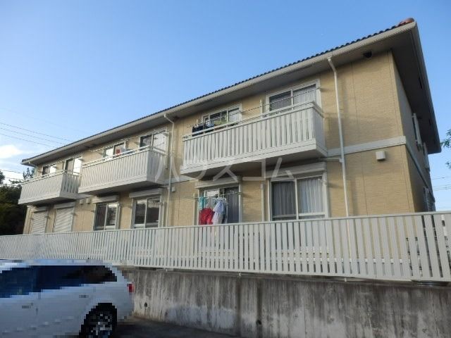 名古屋市緑区滝ノ水のアパートの建物外観