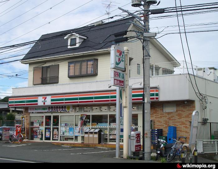 【横浜市泉区上飯田町のアパートのコンビニ】