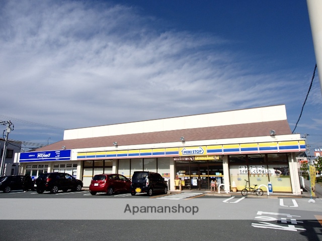 コンビニ　ミニストップ（コンビニ）まで83m