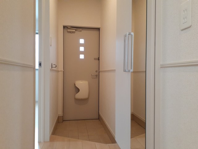 ラパンIIIの玄関写真