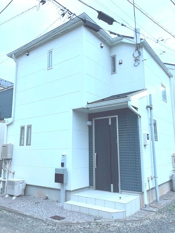 上安松戸建の建物外観