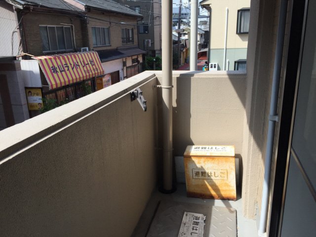 バルコニー　キッチン下冷蔵庫
