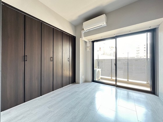 居室・リビング　※別部屋の写真です