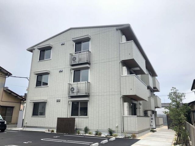 Noble tone (ノーブルトーン)の建物外観