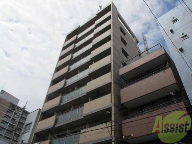 建物外観　建物の個性を主張するシックな外観