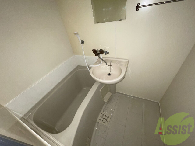 バス・シャワールーム　一日の疲れをお風呂でとってくださいね～。