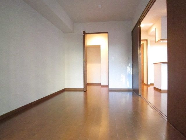 その他部屋・スペース　洋室7.03帖・Ｗクローゼット付