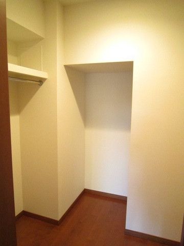 その他設備　収納たっぷりウォークインクローゼット