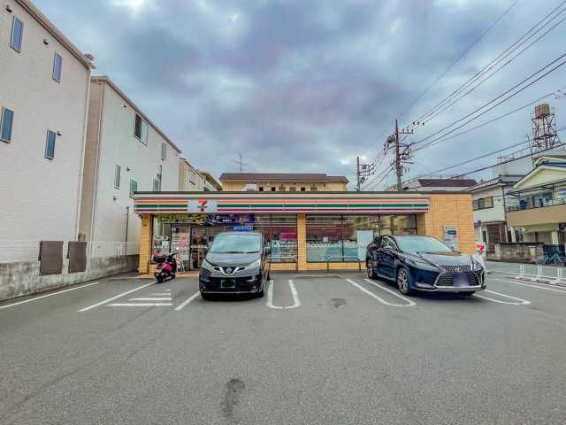 コンビニ　セブン-イレブン 川崎木月大町店（コンビニ）まで133m