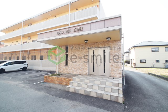 エントランス　建物の内部です