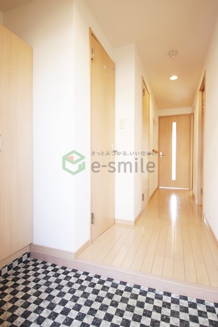 玄関　落ち着いた玄関です