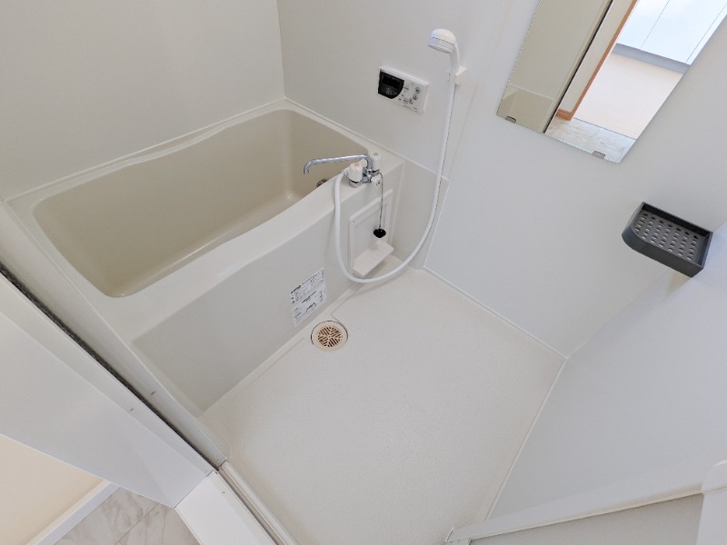 バス・シャワールーム　図面と現状に相違がある場合には現状を優先