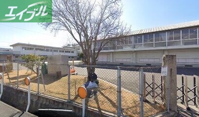 小学校　倉敷市立船穂小学校（小学校）まで681m