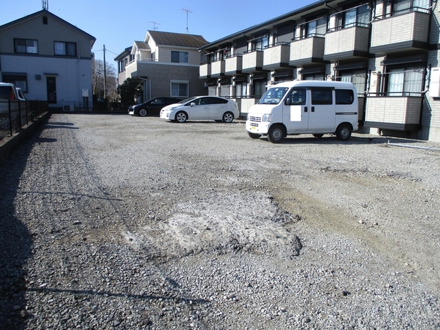 駐車場　駐車場