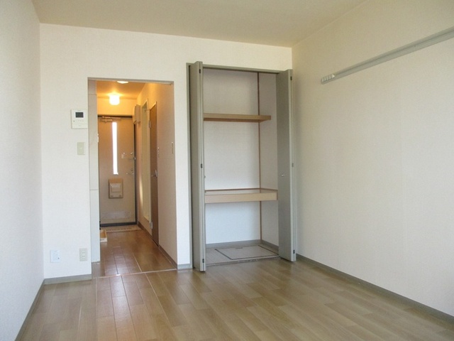 居室・リビング　洋室