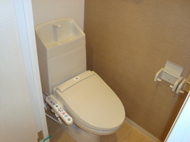 トイレ　シャワー付トイレ