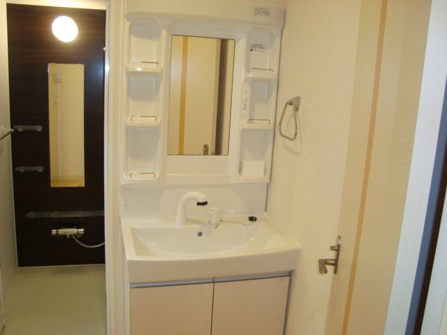 洗面設備　洗髪洗面化粧台