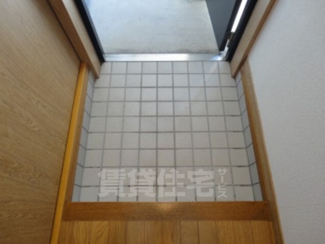 玄関　同タイプ別部屋