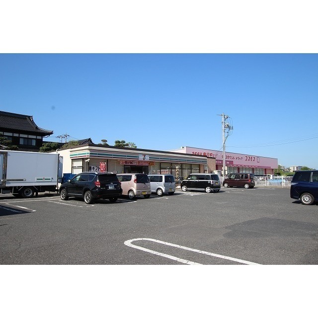 コンビニ　セブンイレブン津山二宮店（コンビニ）まで600m