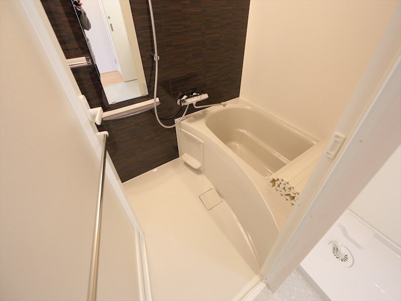 バス・シャワールーム　バスルーム　浴室暖房乾燥機付き