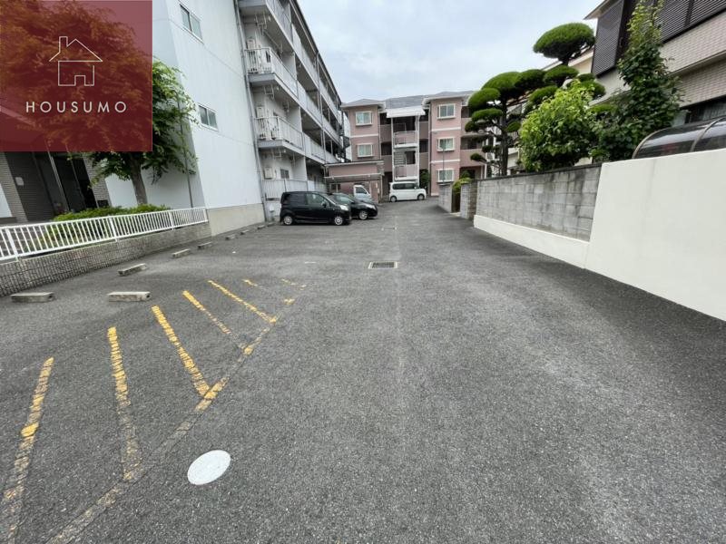 駐車場　駐車場完備です